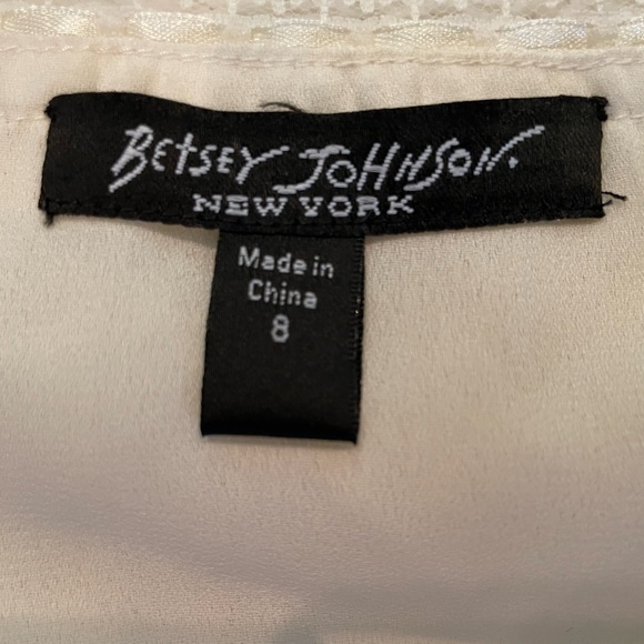 Betsey Johnson Cream Fitted Tie Front Blouse - Picture 5 of 5